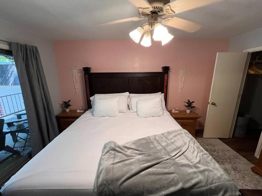 Healing Haven King Bed Apartamento